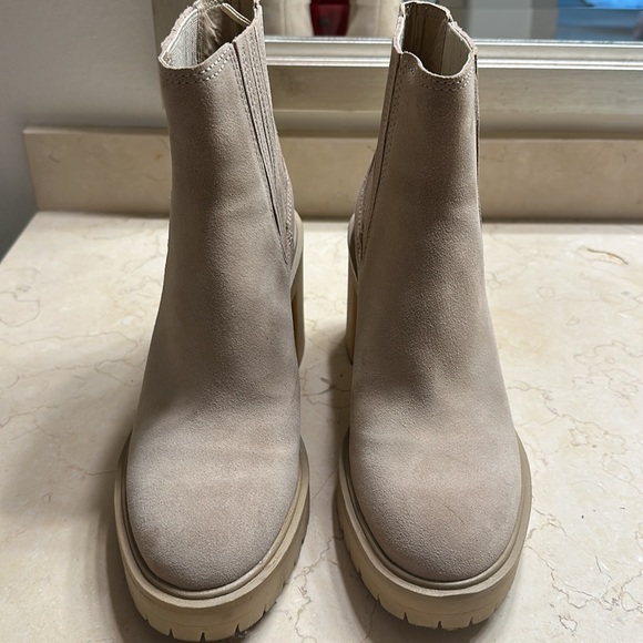 dolce vita Caster H2O Bootie - Picture 2 of 8